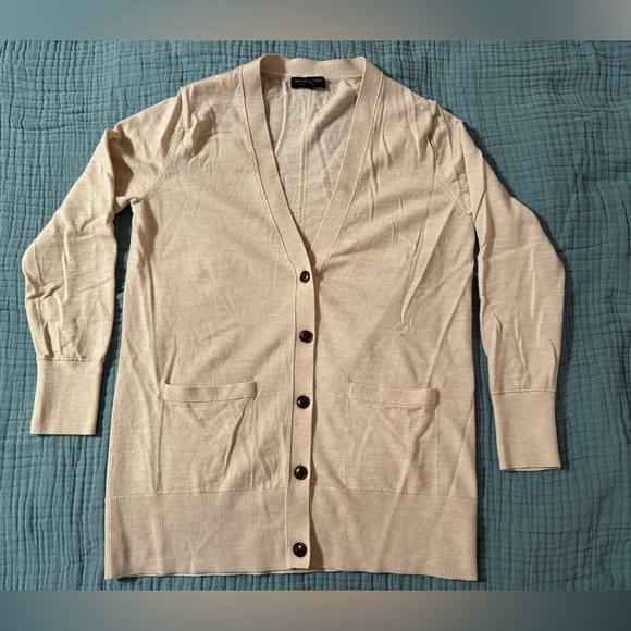 Sweaters - Banana Republic cardigan